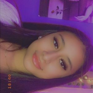 Meet your Posher, April